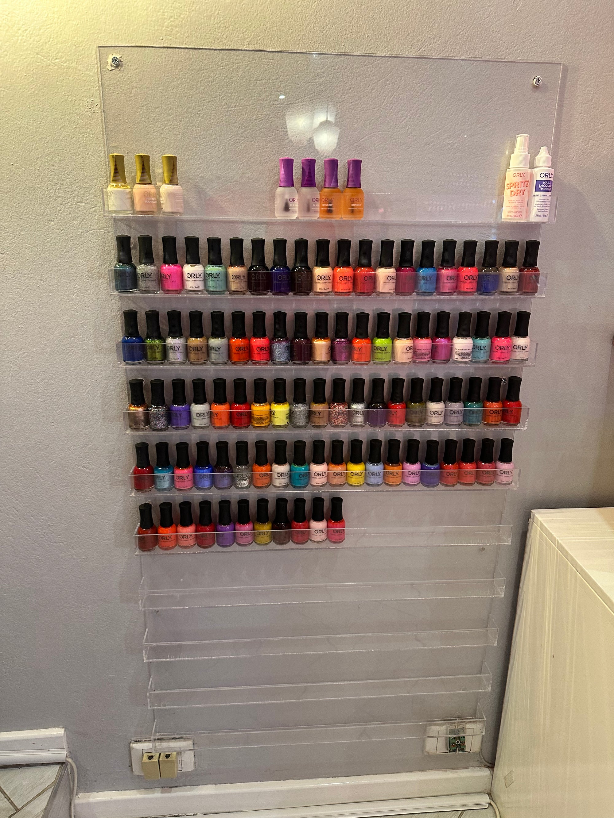 Wall Polish stand DEMO