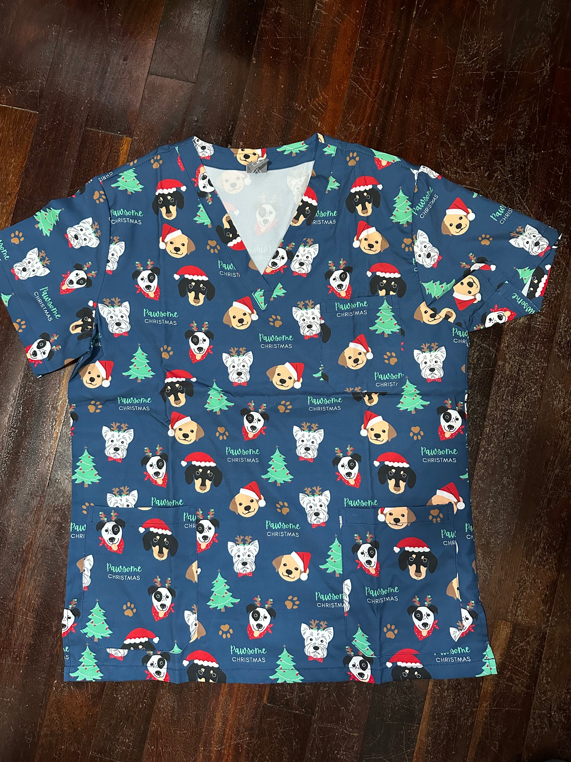 Scrubs christmas animal top (Medium) DEMO