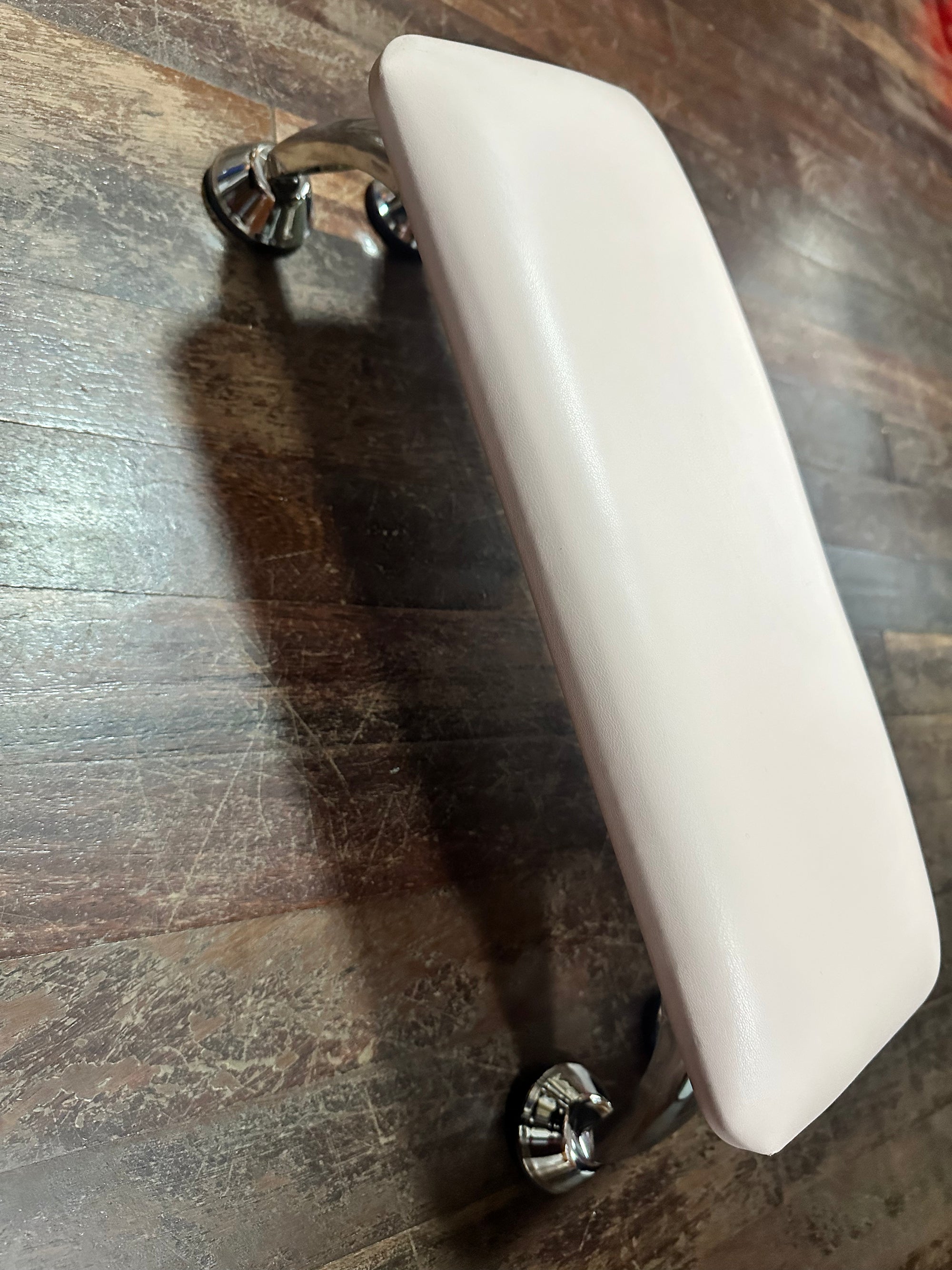 Light pink big hand rest DEMO