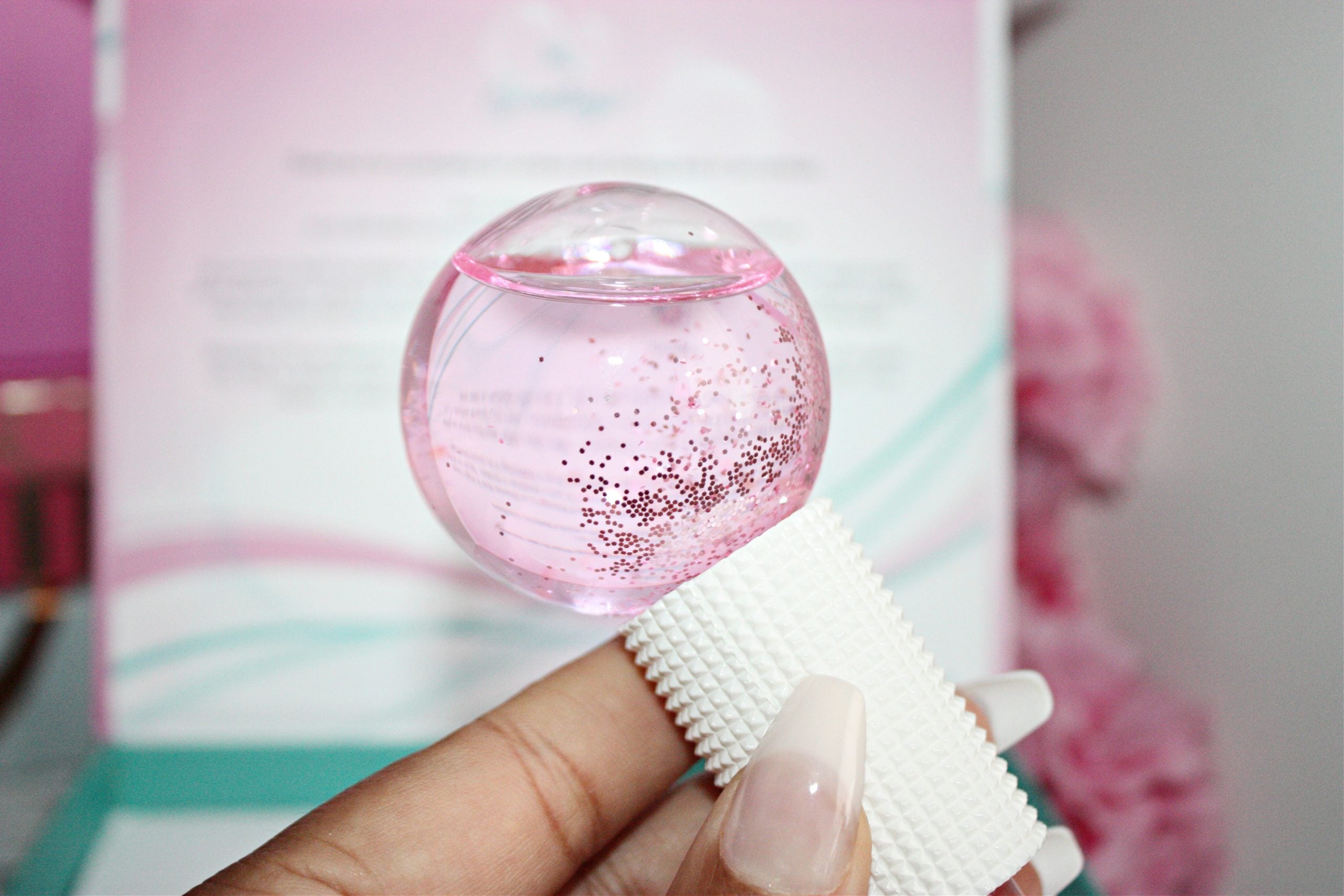 254 Space Woman Ice Bar Milky Way ソフビ Pink Ice Globes | 2pc Set – i-Spa